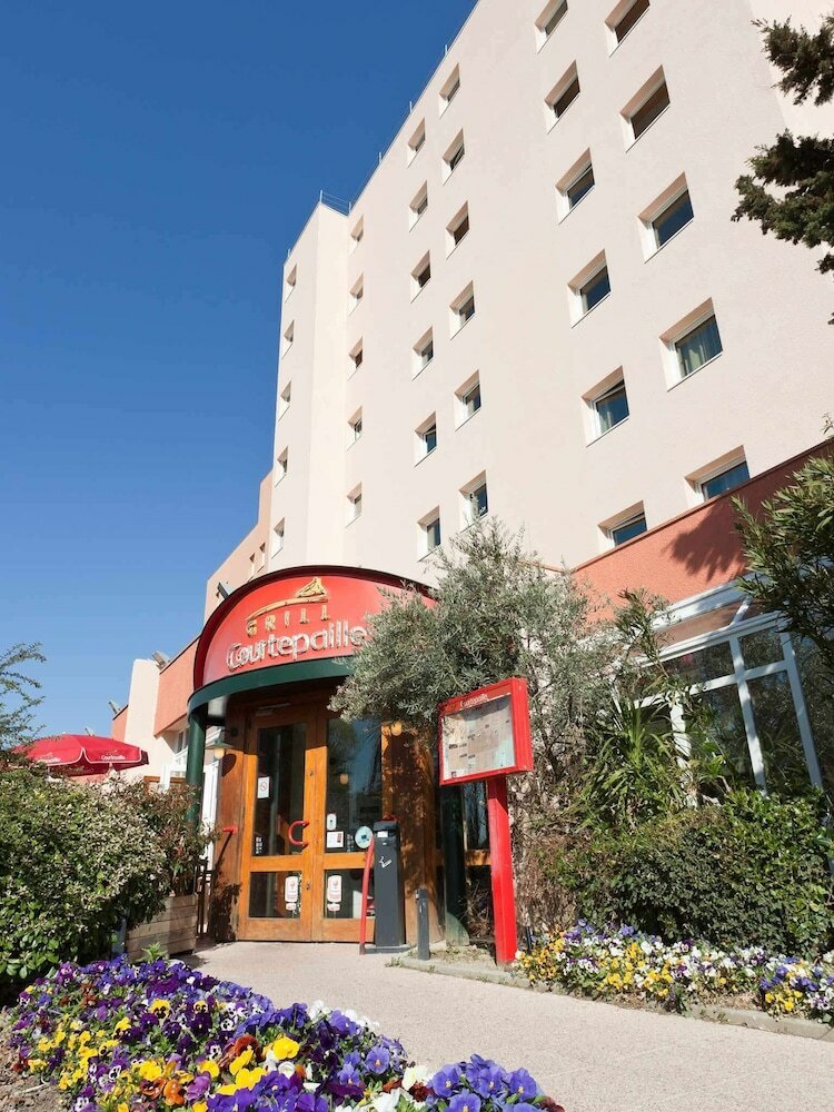 Фото Ibis Marseille Provence Aeroport