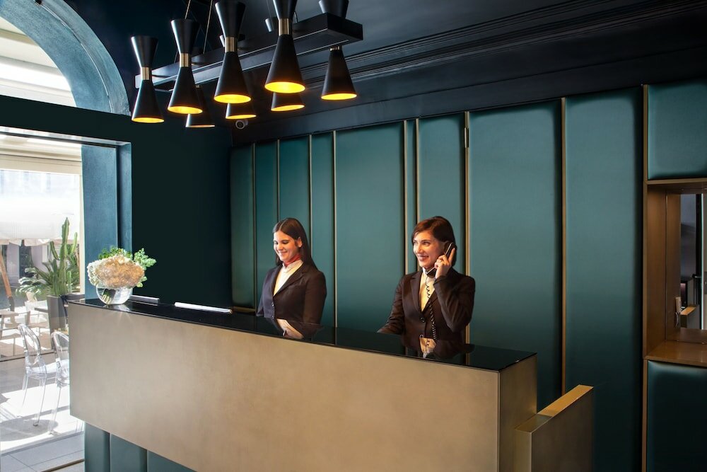 Фото Отель The Guardian