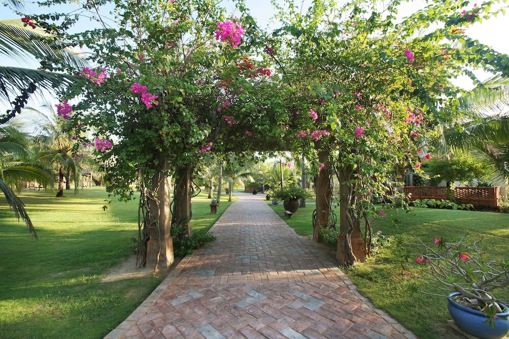 Фото Pandanus Resort