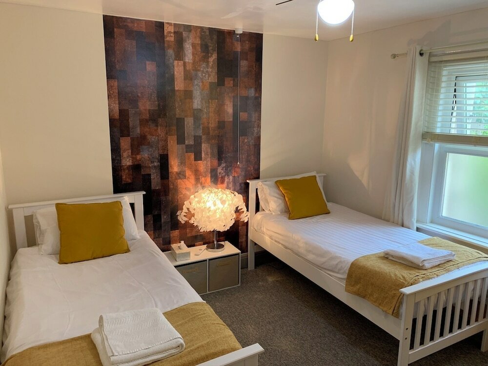 Фото The Waterfront Inn