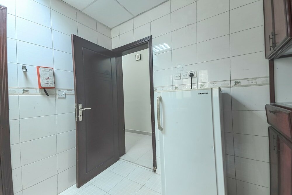 Фото Oyo 111 Al Thabit Hotel