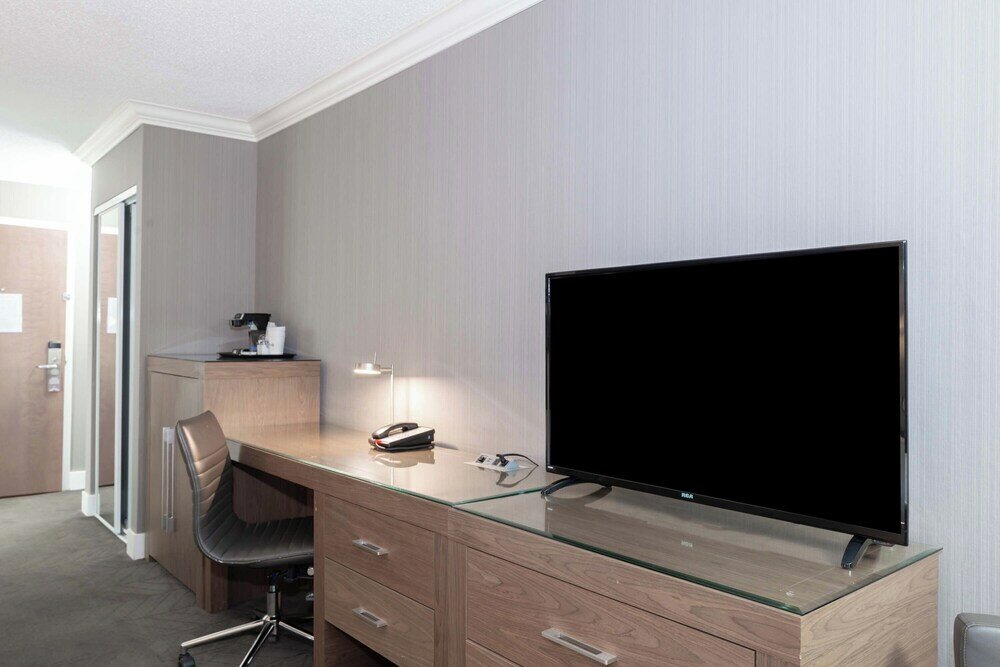 Фото Sandman Signature Lethbridge Lodge