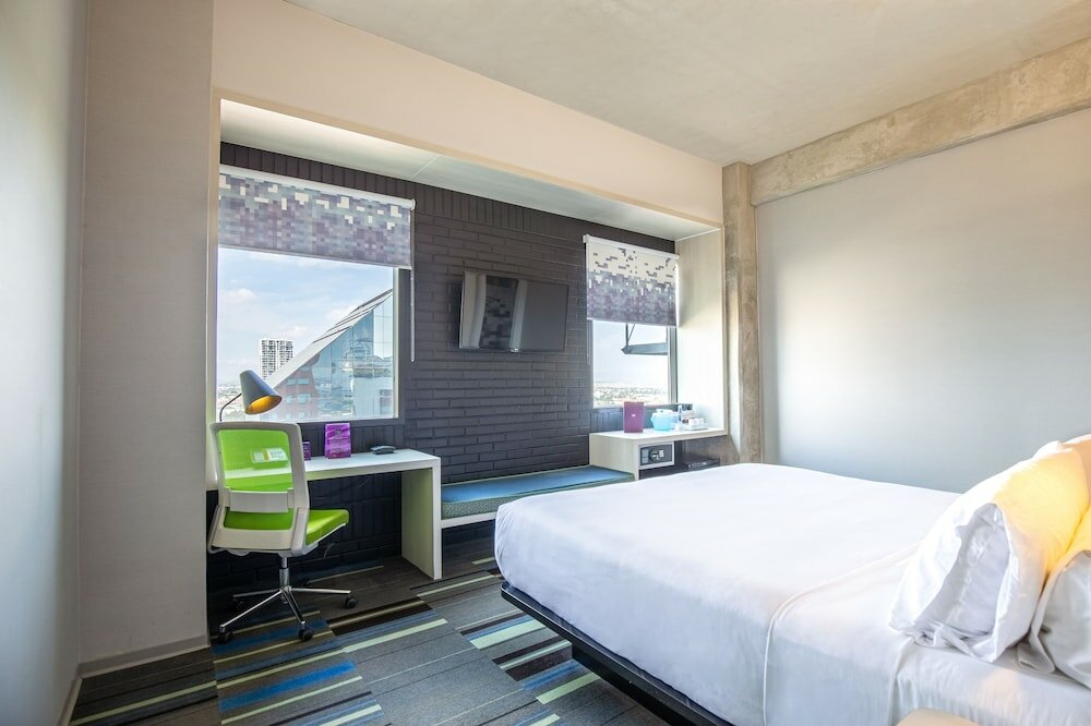 Фото Hs Hotsson Hotel GDL Country Club