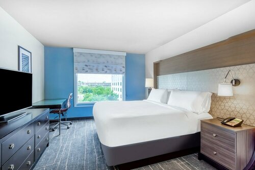 Гостиница Holiday Inn & Suites Across From Universal Orlando в Уинтер Гарден