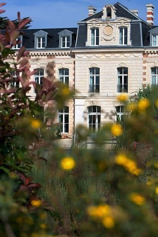 Фото Hôtel & SPA du Château