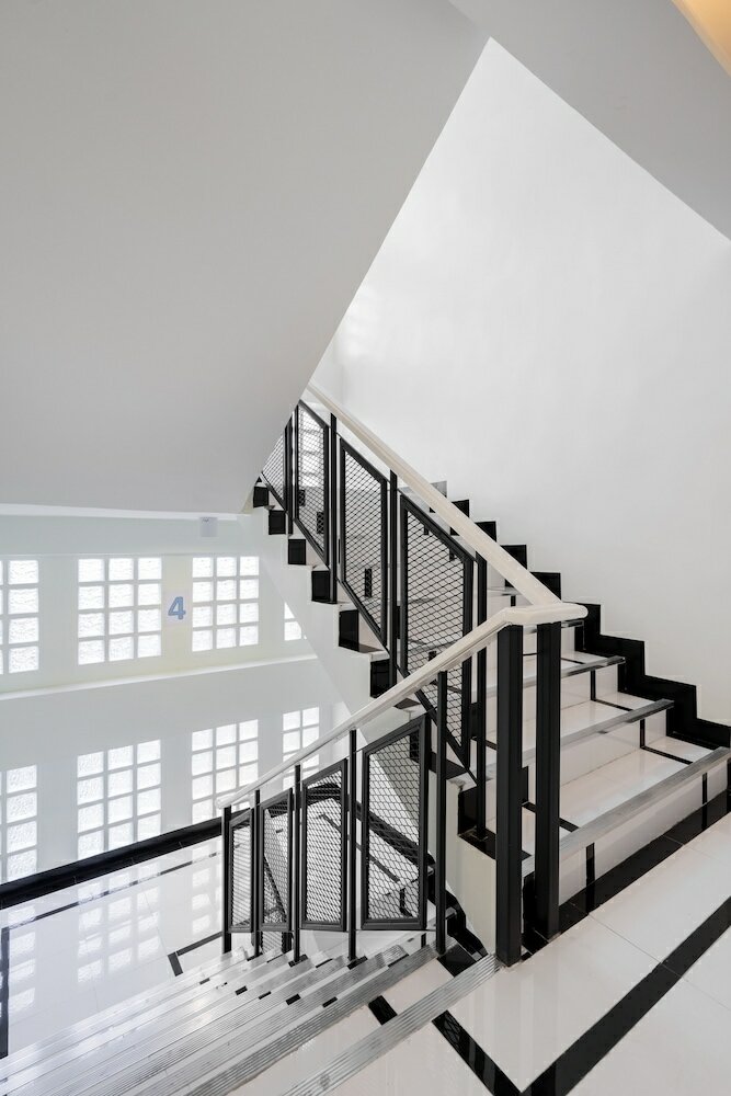 Фото Ratchada Point Hotel