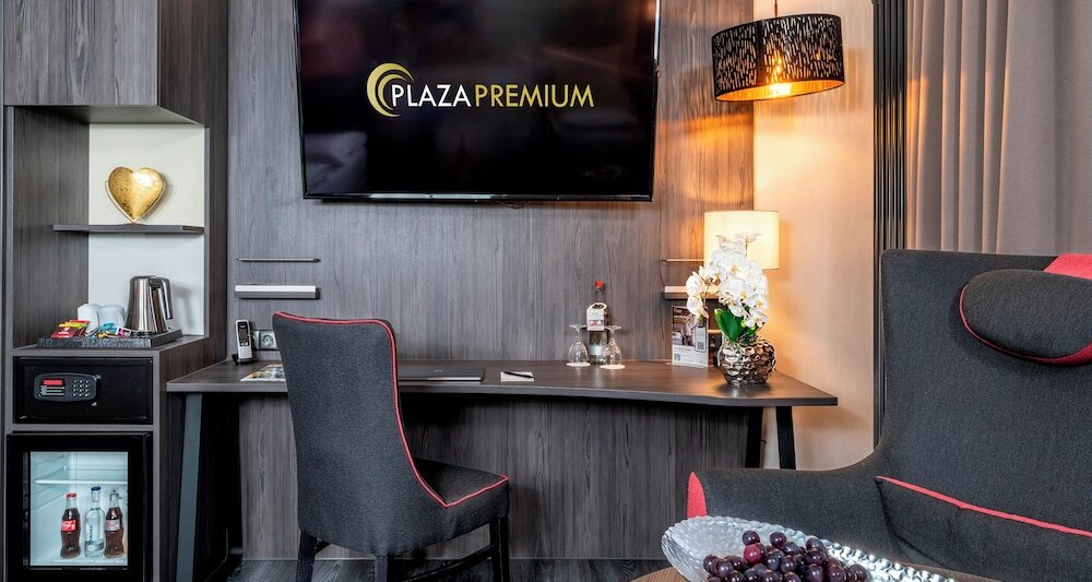 Фото Plaza Premium Parkhotel Norderstedt