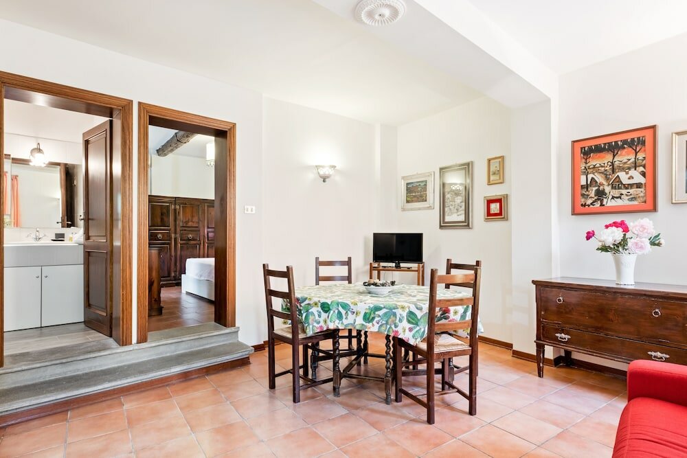 Фото Pratello centrale e funzionale Apartment