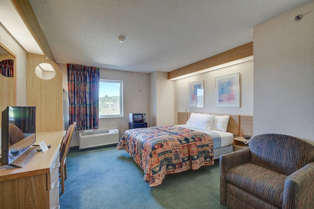 Фото Rodeway Inn Willington North