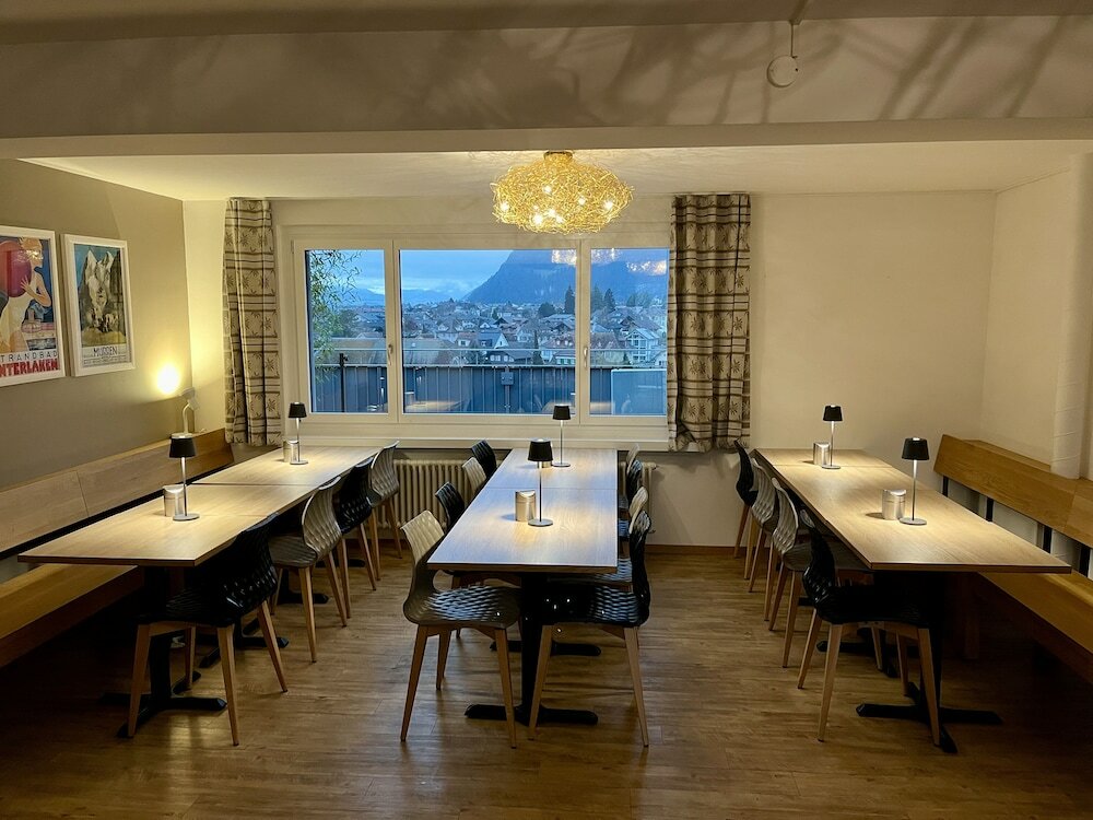 Фото Hotel Merkur Interlaken