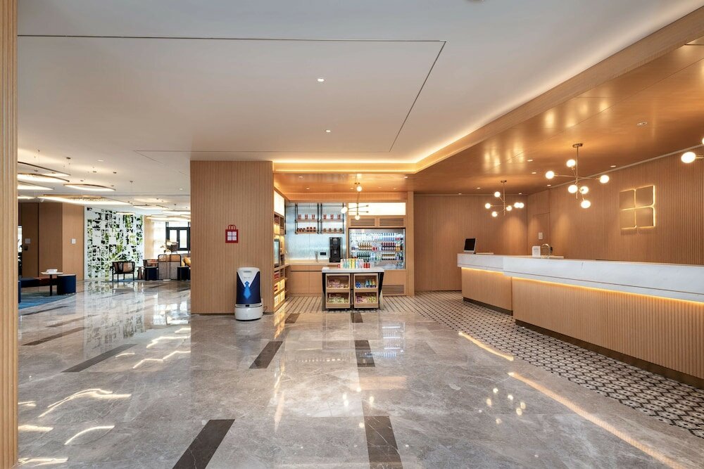 Фото Hilton Garden Inn Nanchang Honggutan