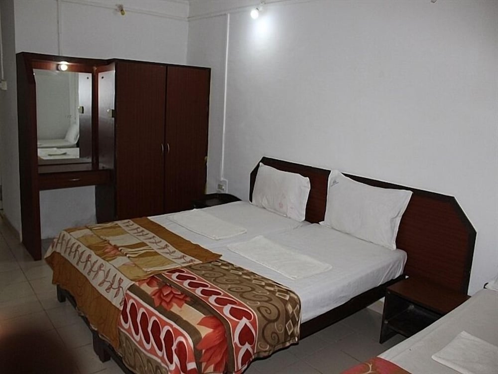 Фото Poonam Village Resort