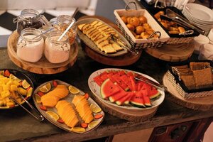 Гостиница Naia Miraflores