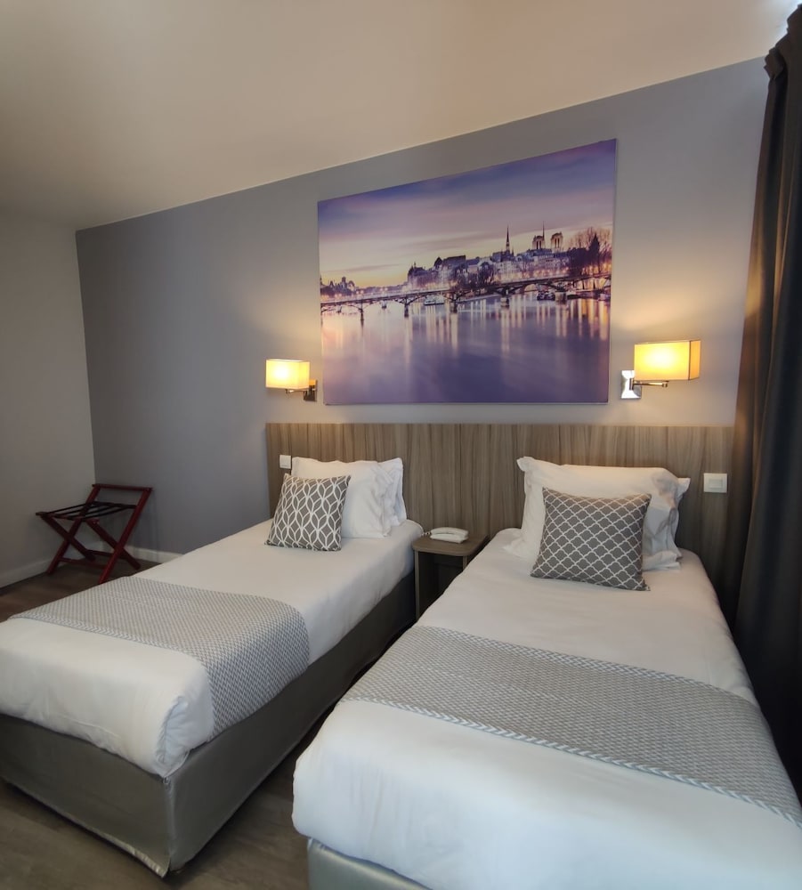 Фото Avia Saphir Montparnasse