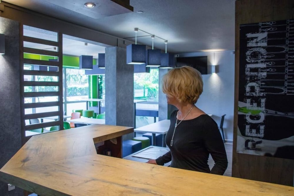 Фото Ibis budget Carcassonne La Cité