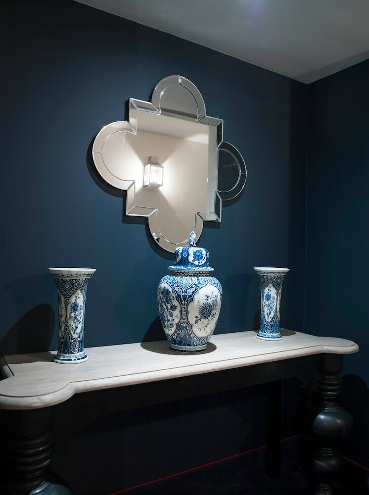 Фото Carlton Ambassador Hotel