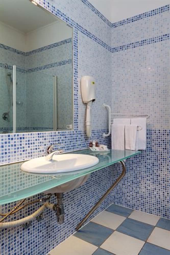 Фото Cdh Hotel Villa Ducale