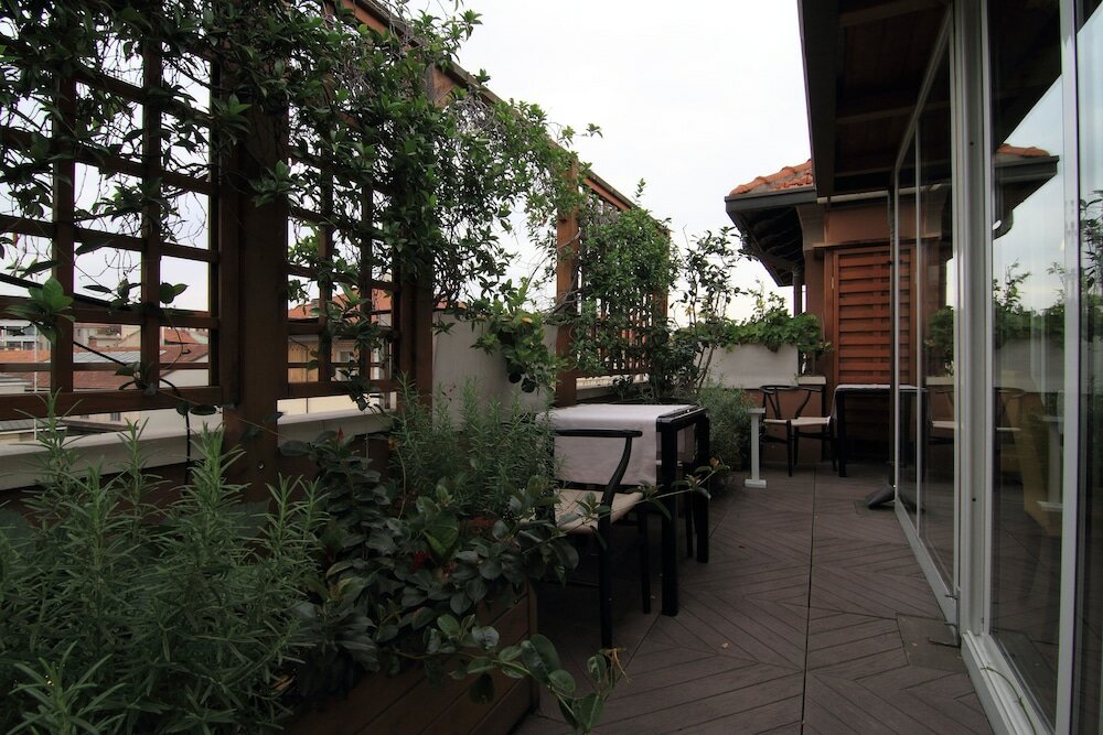 Фото Metro Hotel