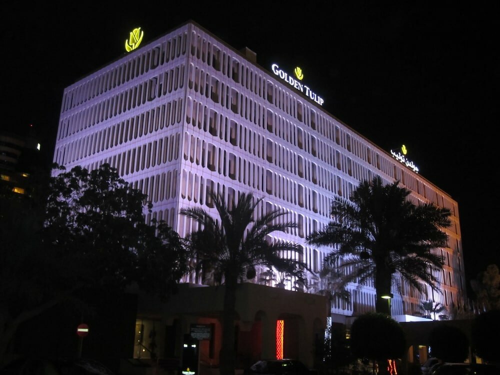 Фото Hotel Golden Tulip Bahrain