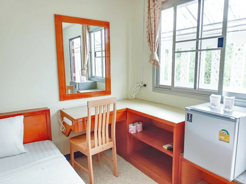 Фото Bang Saphan Resort Hotel