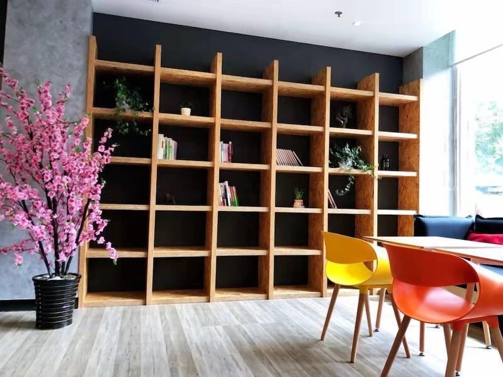 Фото Ibis Wuhan Hankou Hotel