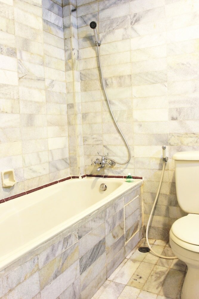 Фото Hotel Karthi