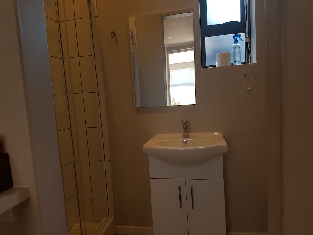 Фото Melkbosch Guesthouse