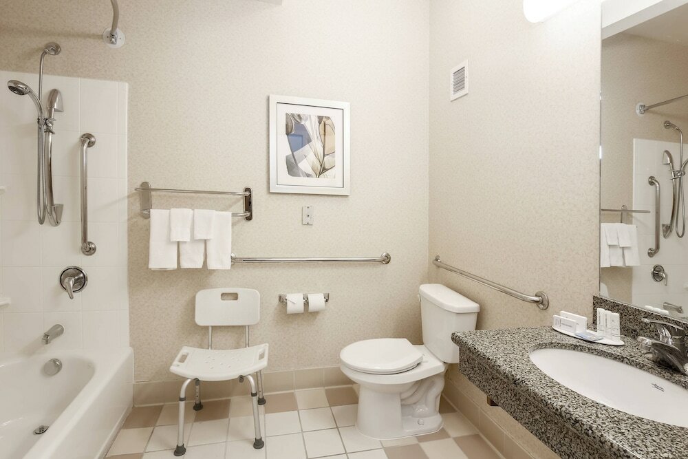 Фото Fairfield Inn & Suites Temecula by Marriott