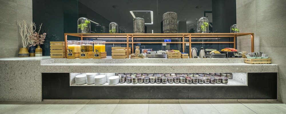 Фото Holiday Inn Express Adelaide City Centre