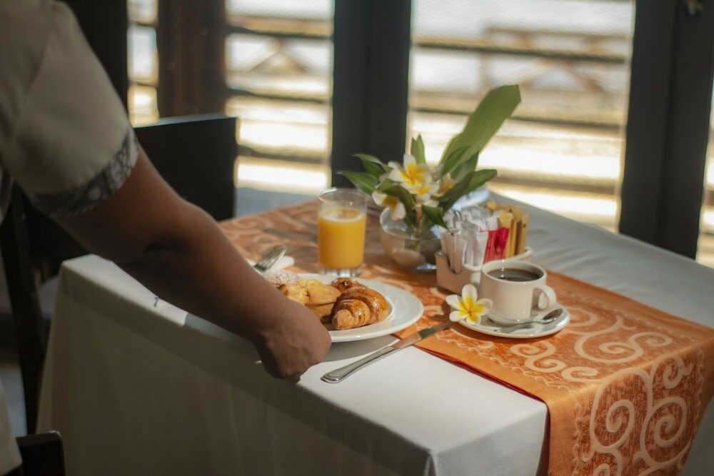 Фото Le Peninsula Bay Beach Resort