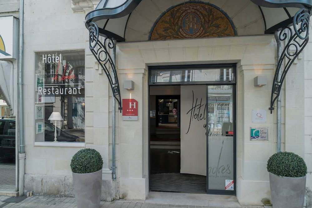 Фото The Originals Boutique, Hôtel Le Londres, Saumur