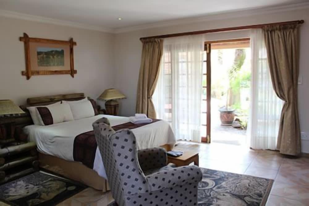 Фото Aark Guest Lodge