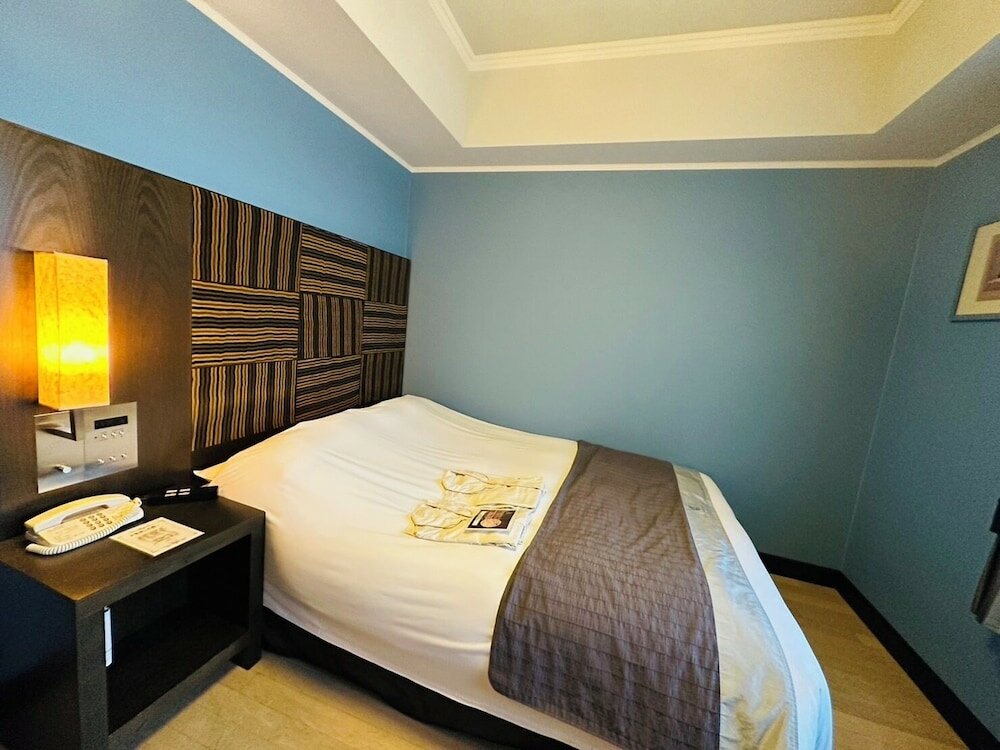 Фото Hotel Monterey La Soeur Osaka