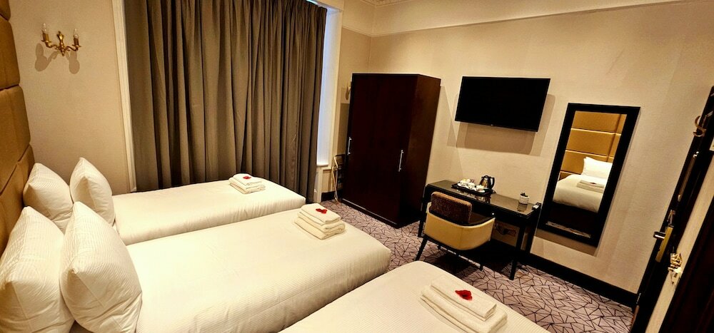 Фото Hyde Park International