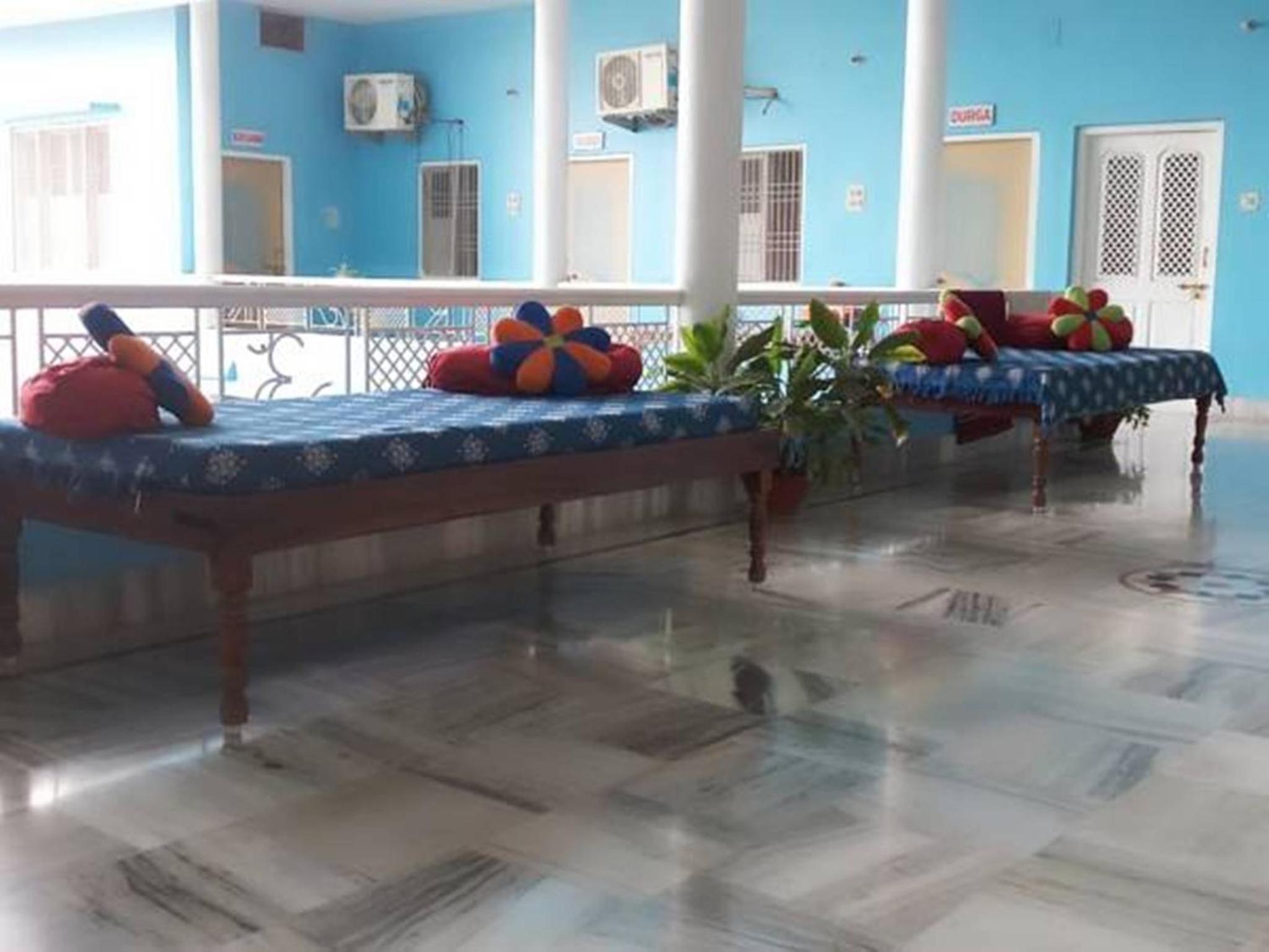 Фото Shri Yoga Mandir Guest House