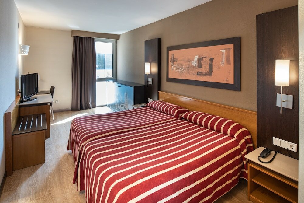 Фото Catalonia Bristol