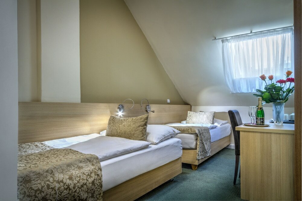 Фото Hotel Taurus