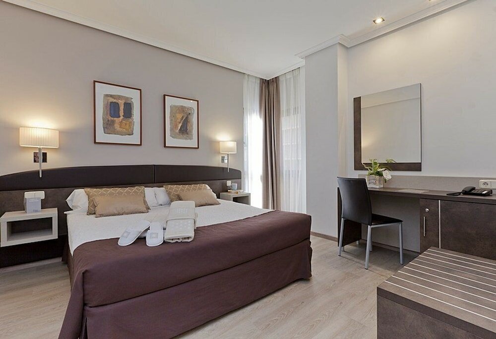 Фото Hotel Villamadrid