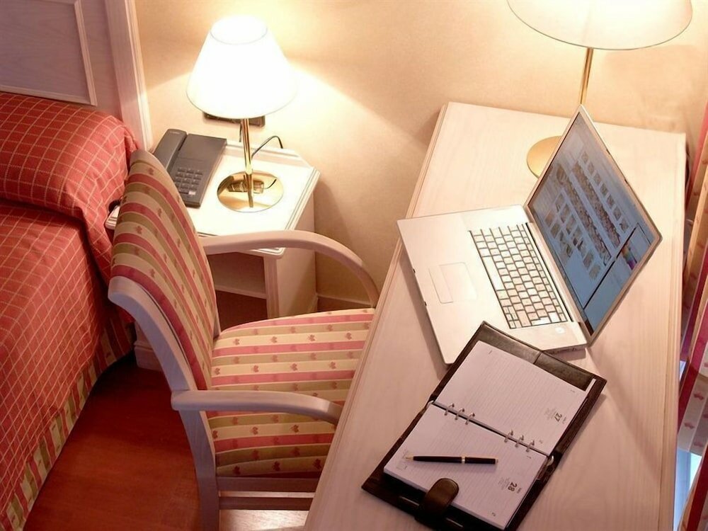 Фото Sunotel Aston