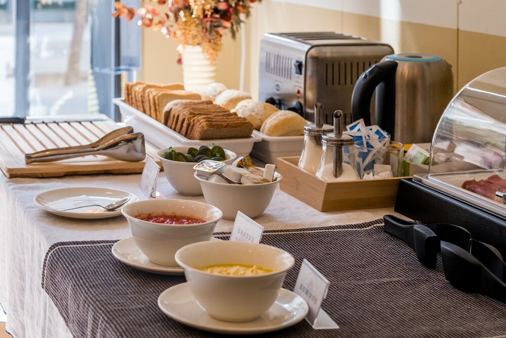 Фото Latroupe Poblenou Beach