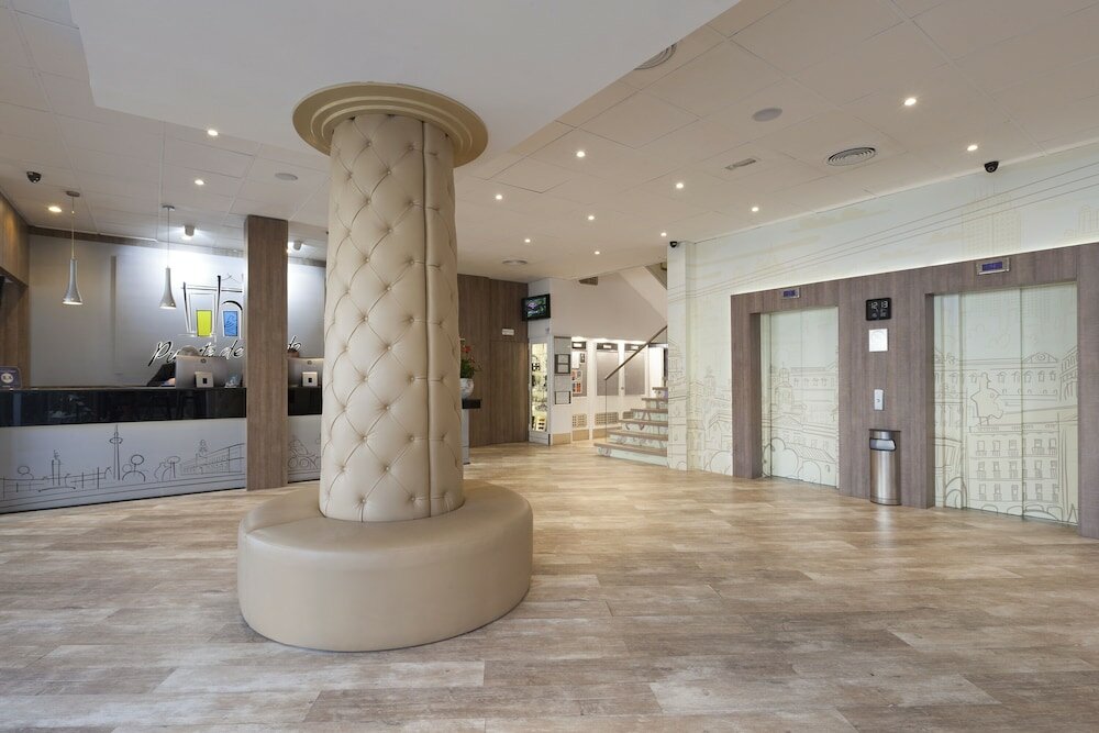 Фото Hotel Puerta de Toledo