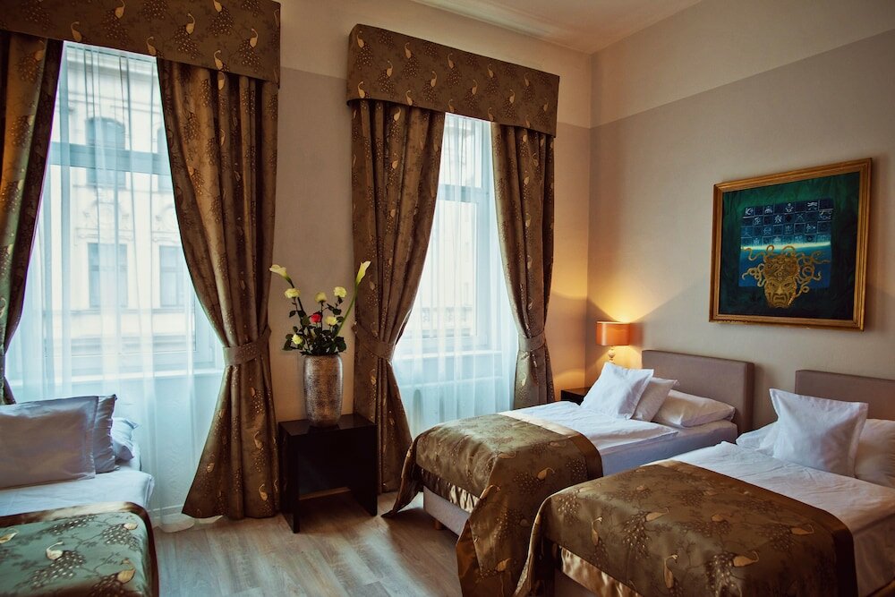 Фото Hotel Julian