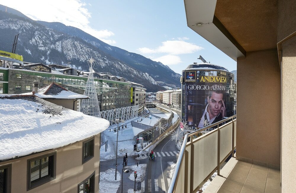 Фото Nh Andorra la Vella