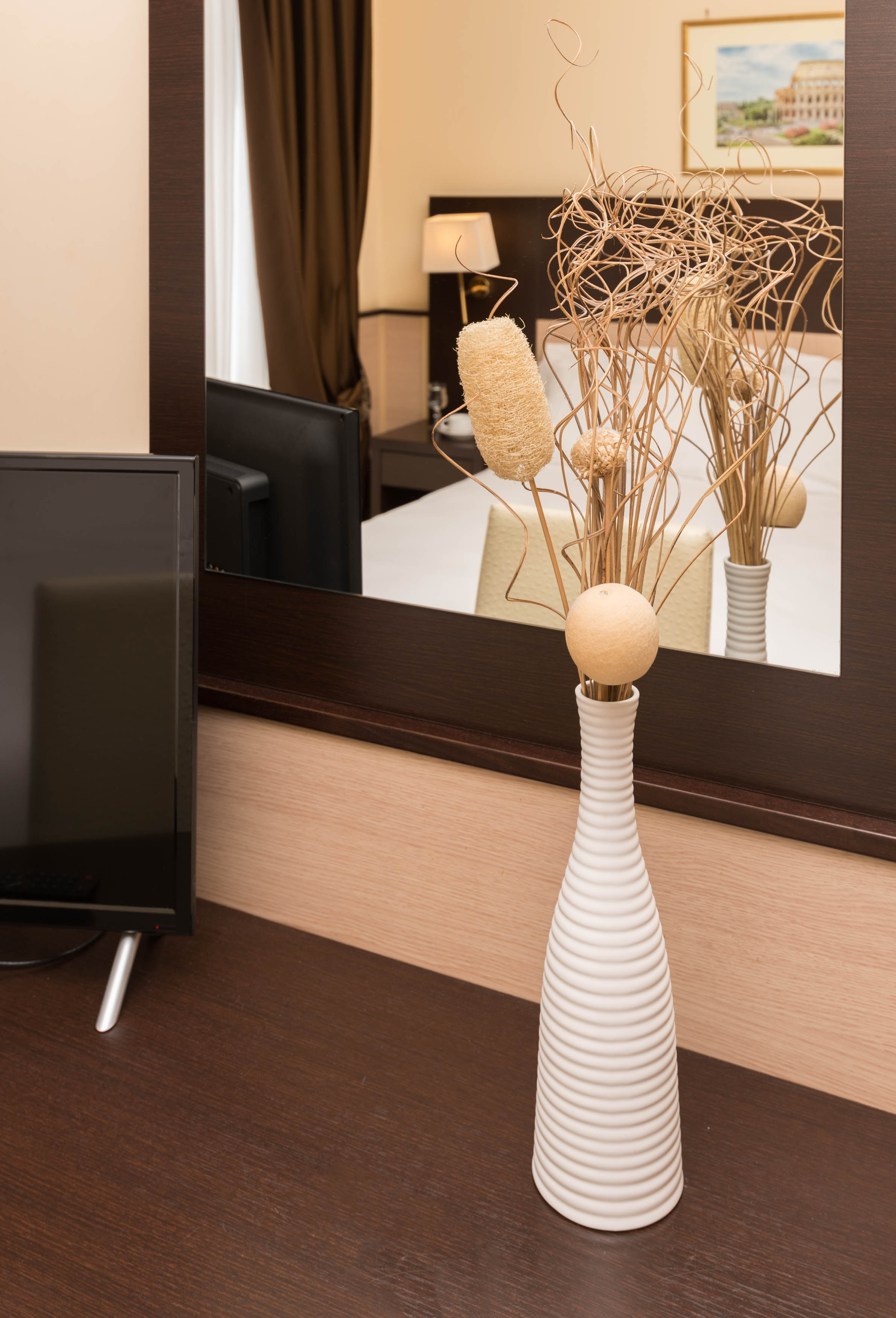 Фото Hotel Portamaggiore