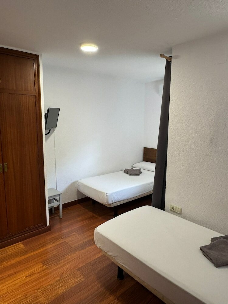 Фото Hostal La Mar