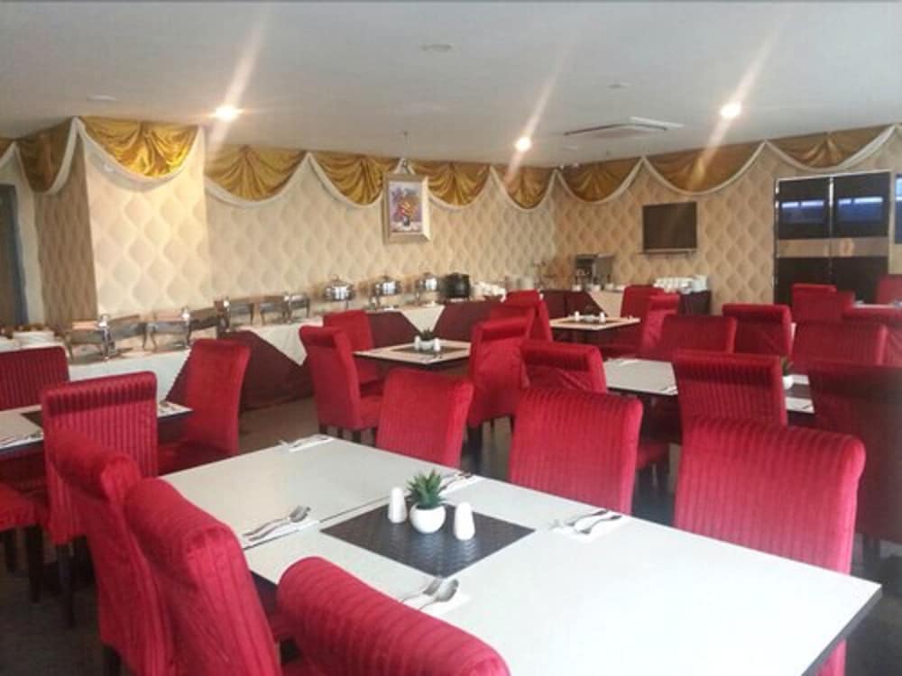 Фото Metro Hotel