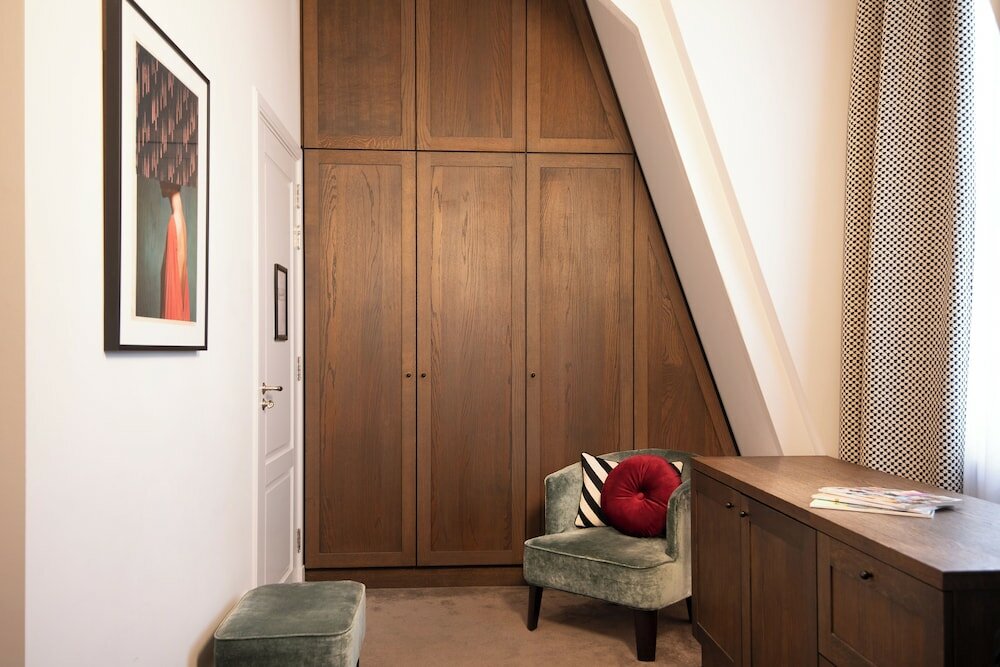 Фото Pillows Anna van den Vondel