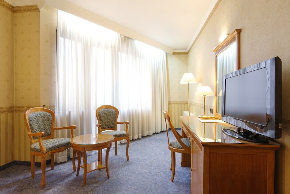 Фото Hotel Downtown