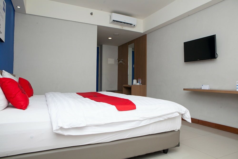 Фото Fabu Hotel Bandung