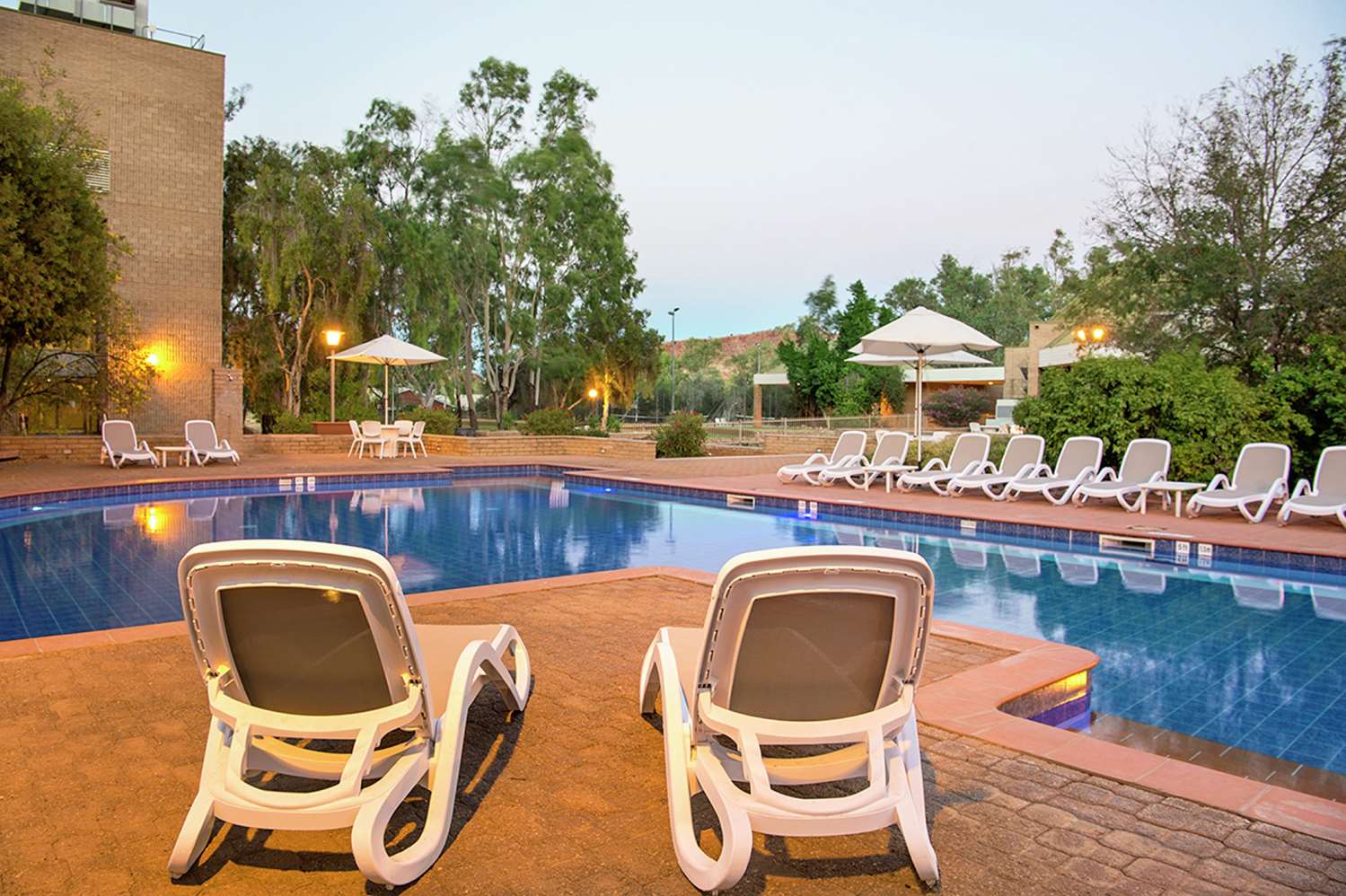 Фото DoubleTree by Hilton Hotel Alice Springs